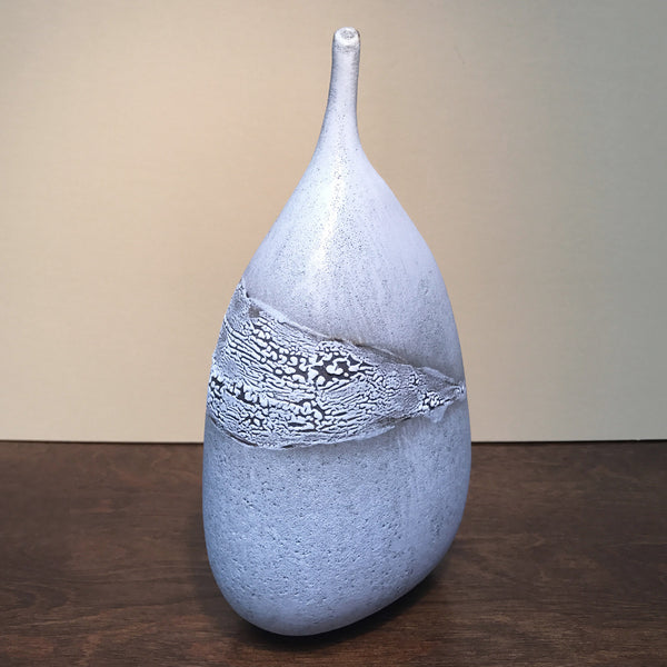 White, Wide-Bottom Vase - ZAN Home Decor
