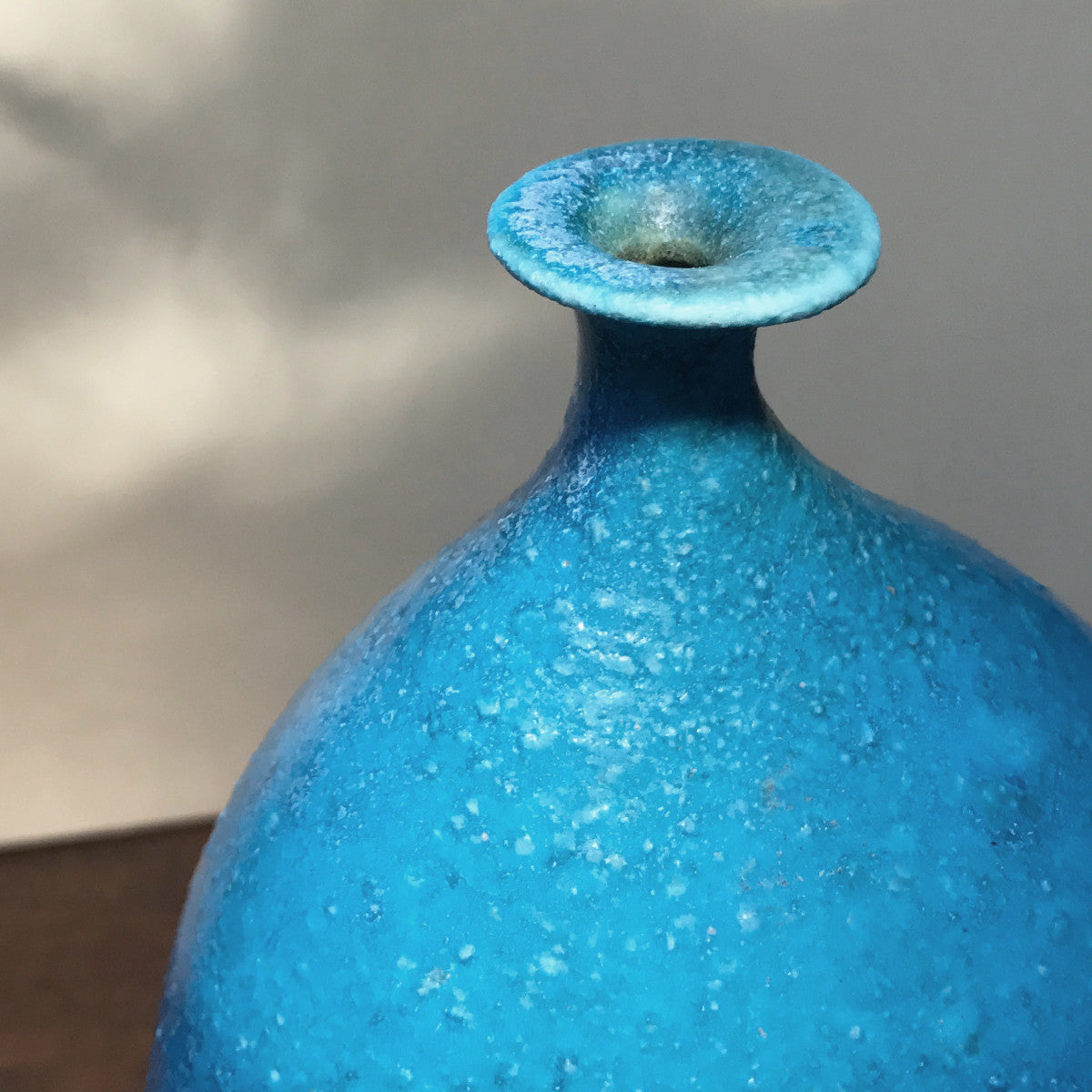 Turquoise Lipped Vase - ZAN Home Decor